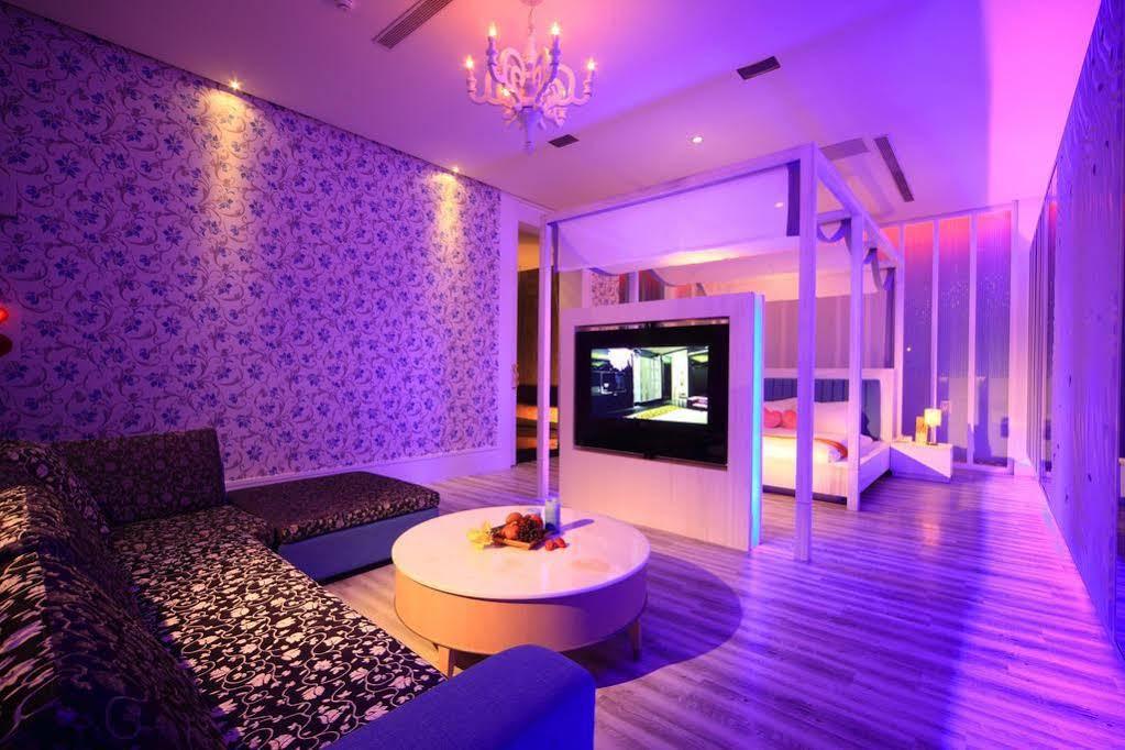 Wehome Motel Tainan Exterior foto