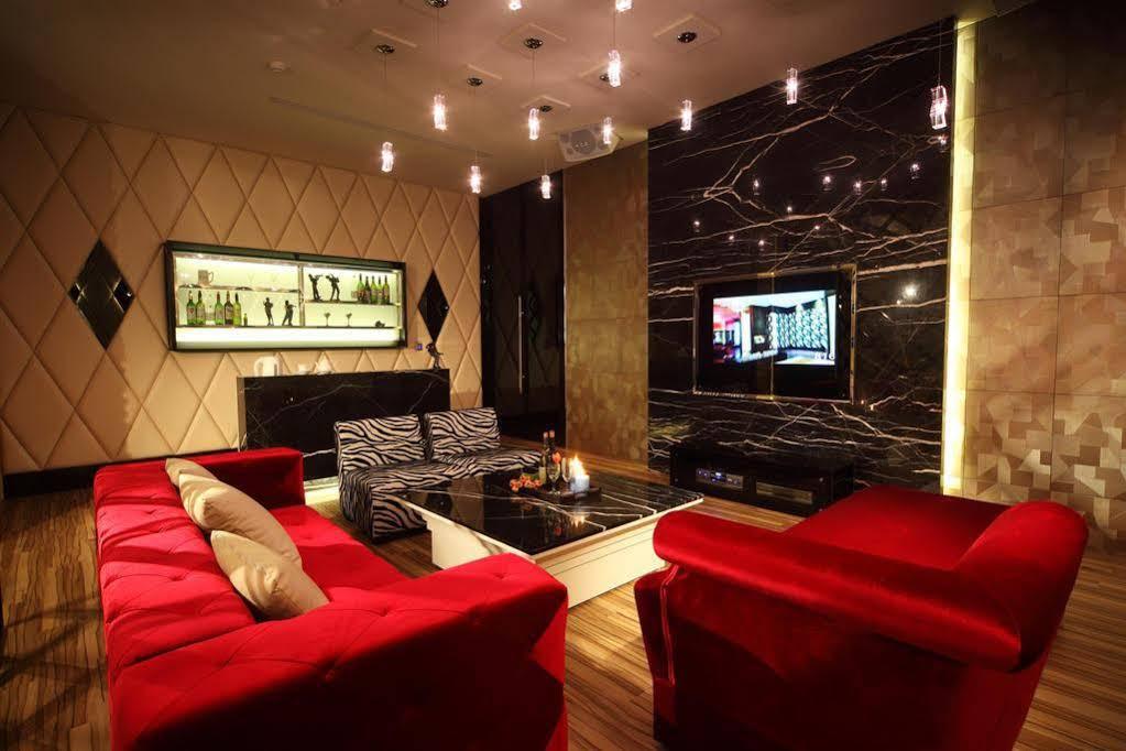 Wehome Motel Tainan Exterior foto