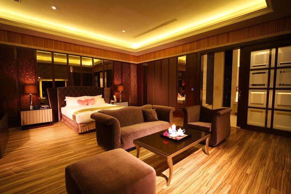 Wehome Motel Tainan Exterior foto